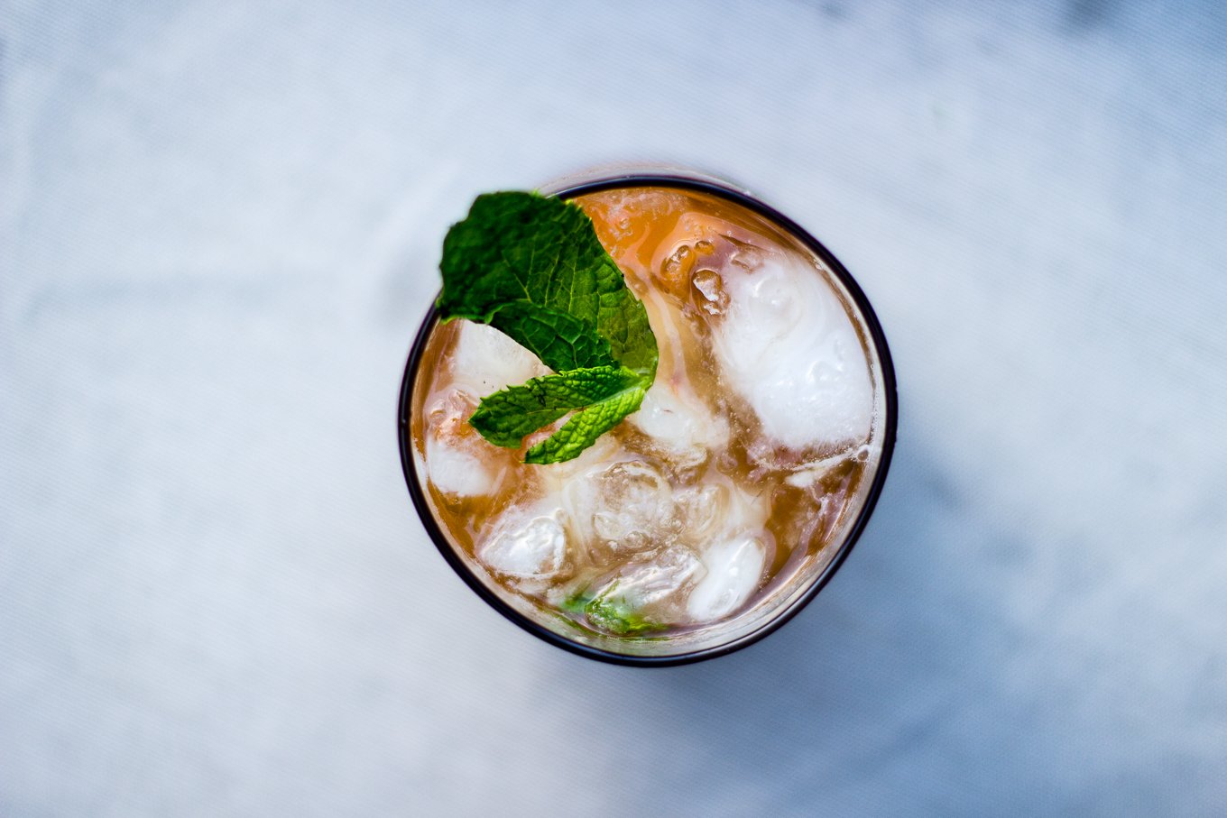 bulleit bourbon, peach cocktails, mint cocktail, mint julep cocktail recipe, how to make a bourbon cocktail