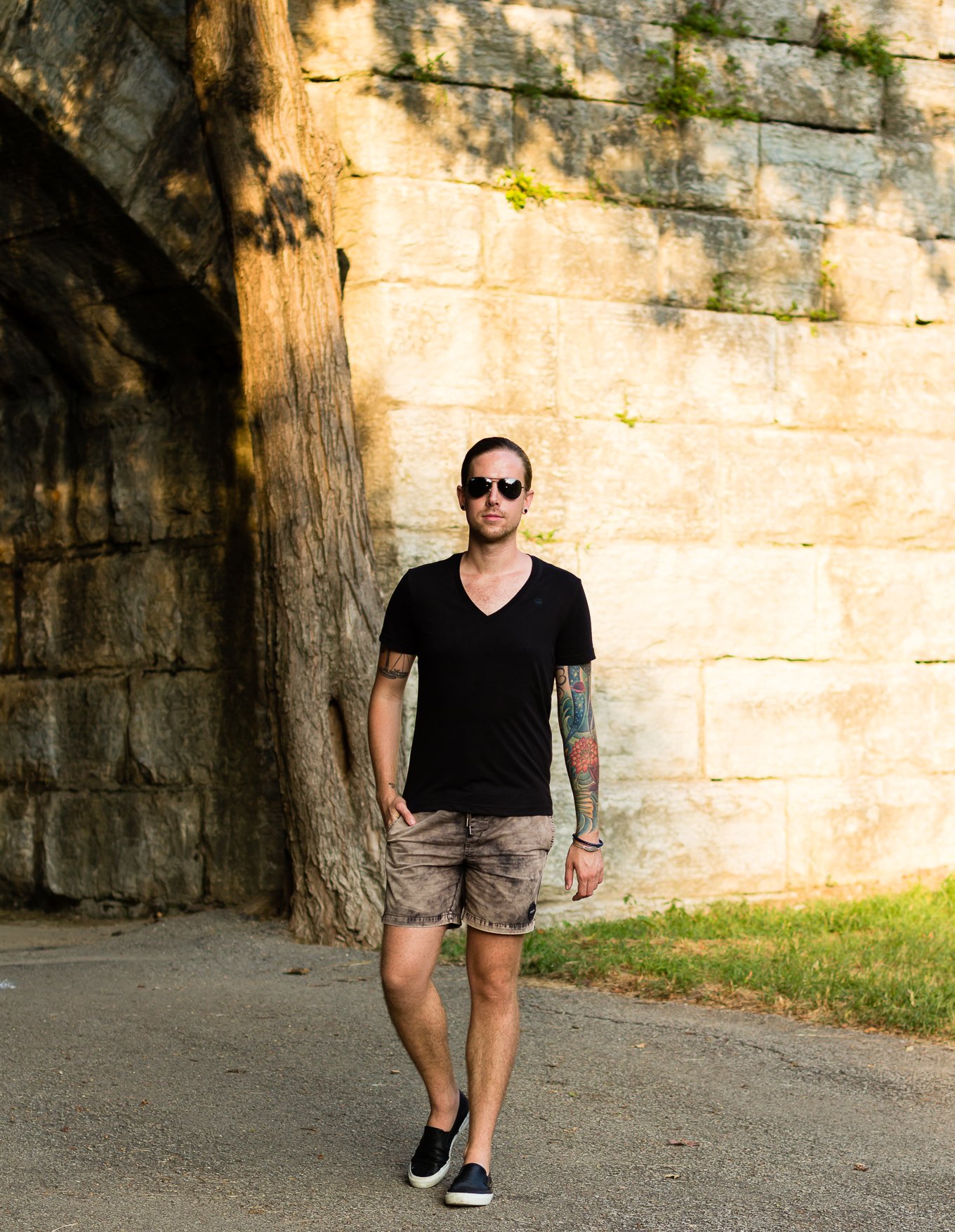 g-star raw, black t-shirt, rvca, mens summer fashion, how to wear shorts