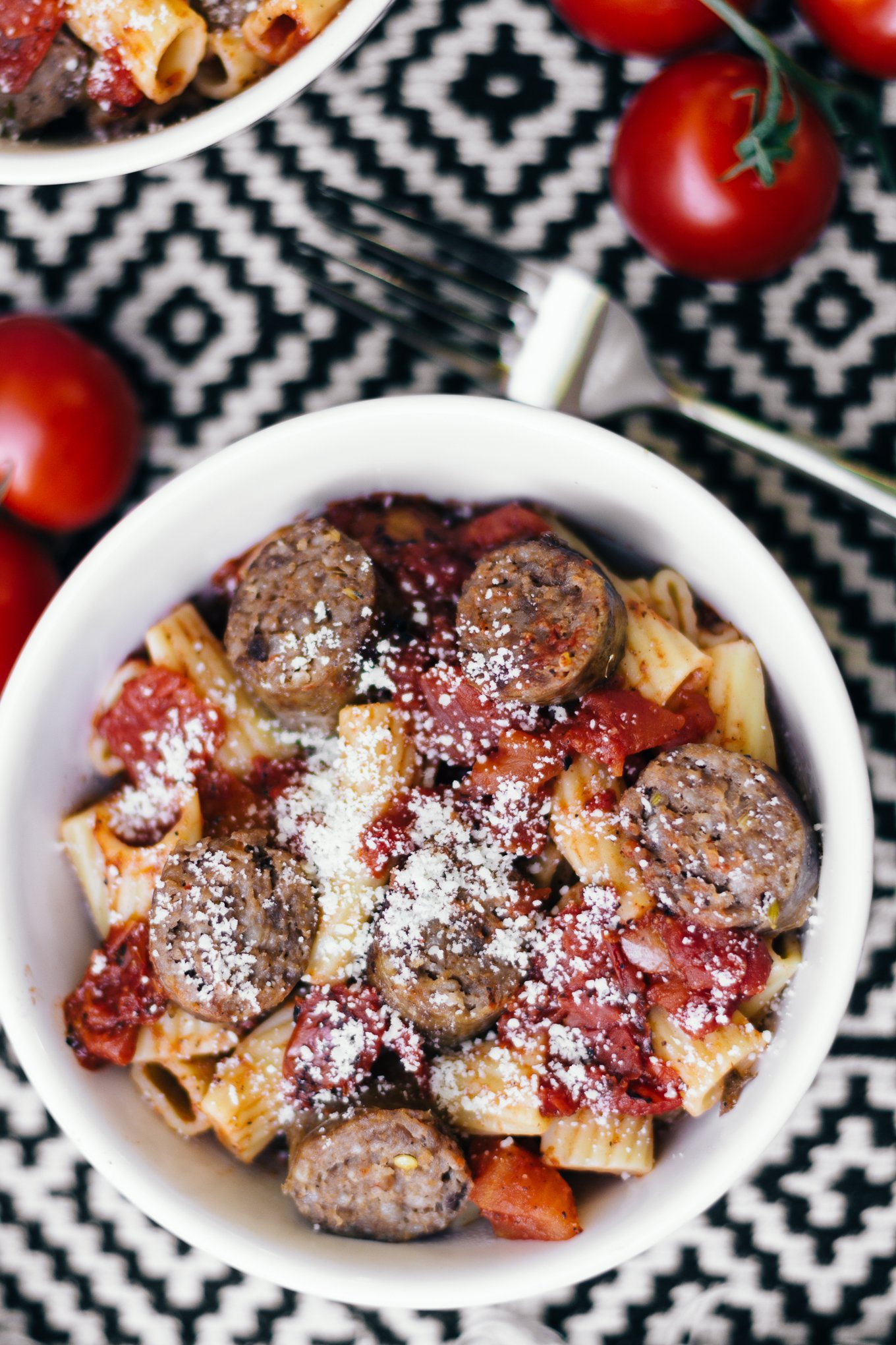 johnsonville, italian sausage, rigatoni, homemade pasta sauce, quick and easy dinner ideas