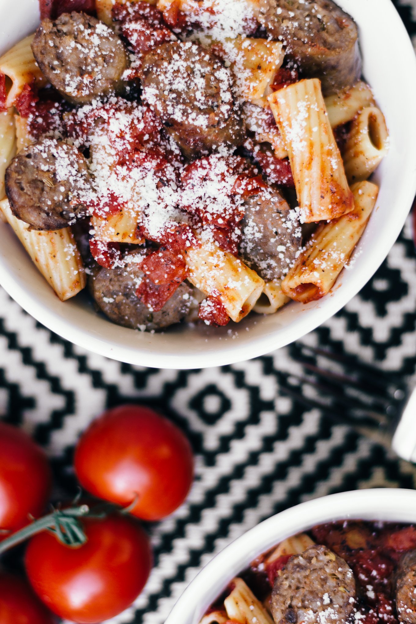 johnsonville, italian sausage, rigatoni, homemade pasta sauce, quick and easy dinner ideas