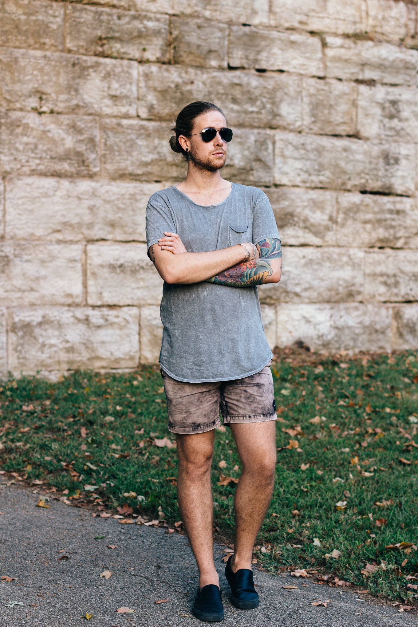 last summer outfit, mens fashion blogger, mens summer fashion, urban outfitters, rvca shorts