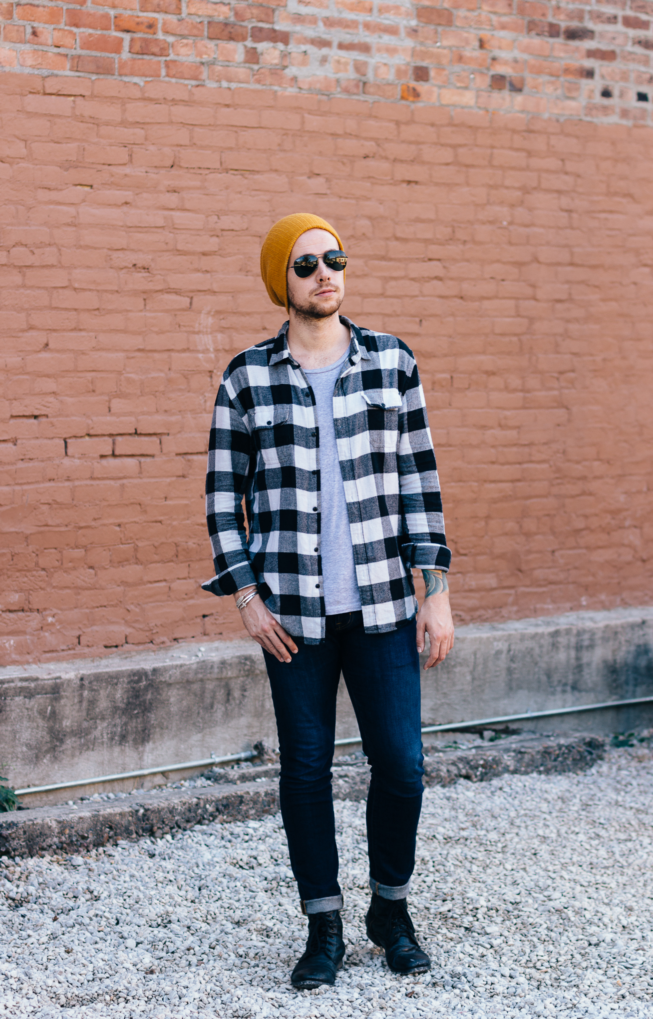 urban outfitters, mens plaid shirts, how to dress like a lumbersexual, mens fall fashion, mens fall fashion blogger