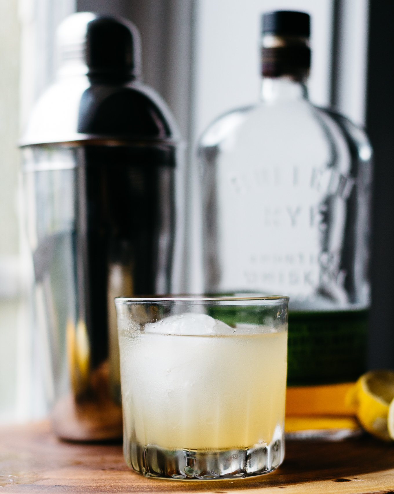 bourbon cocktail, craft cocktail, how to make a gold rush, hot toddy recipe