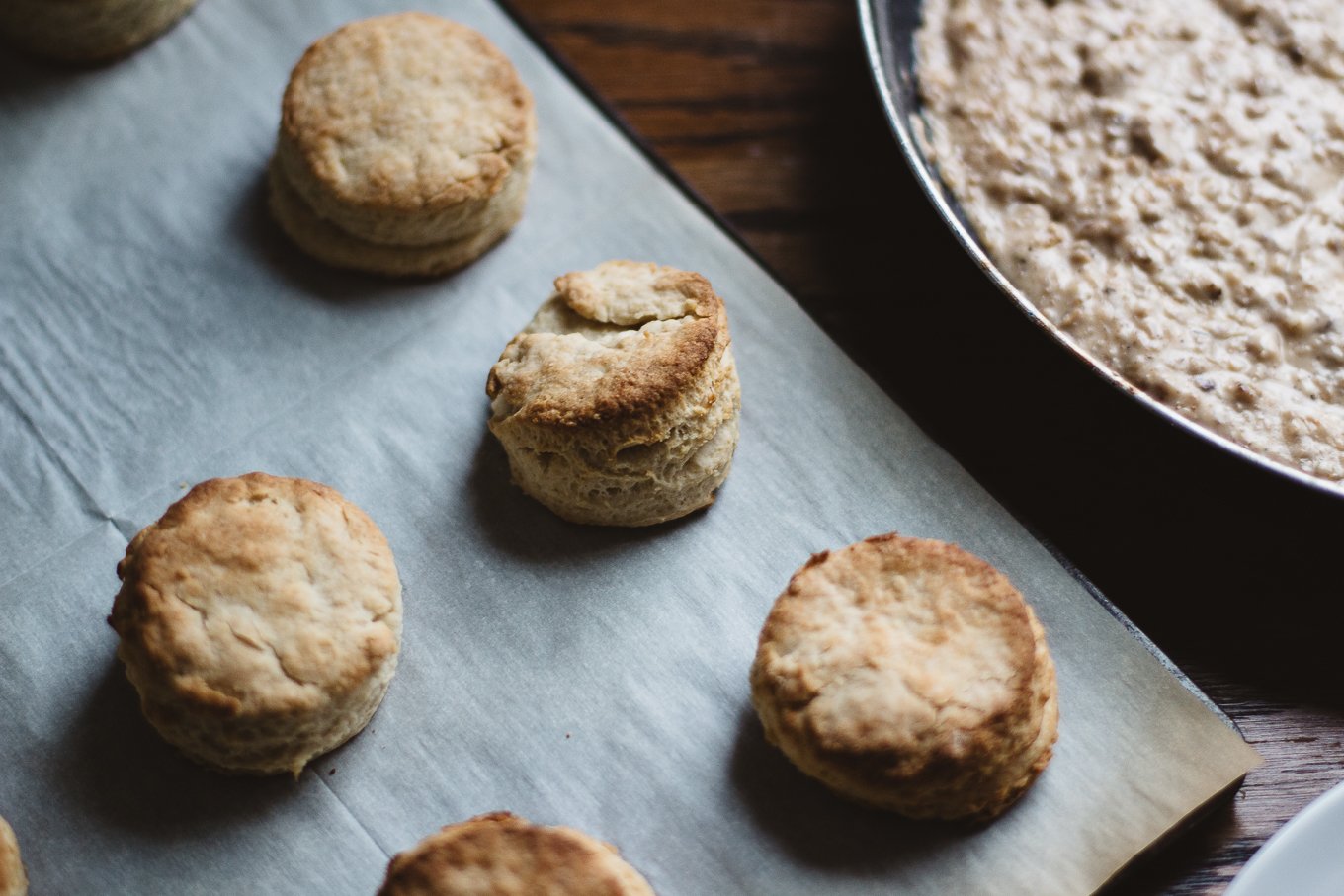 biscuits and gravy recipe, how to make biscuits and gravy at home, johnsonville sausage, homemade biscuits