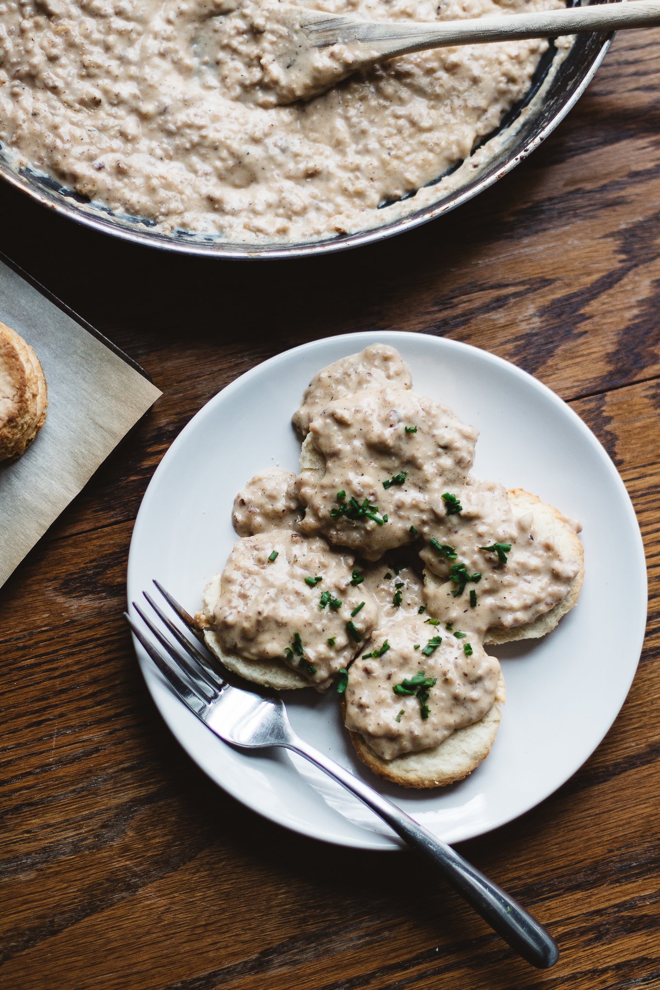 biscuits and gravy recipe, how to make biscuits and gravy at home, johnsonville sausage, homemade biscuits