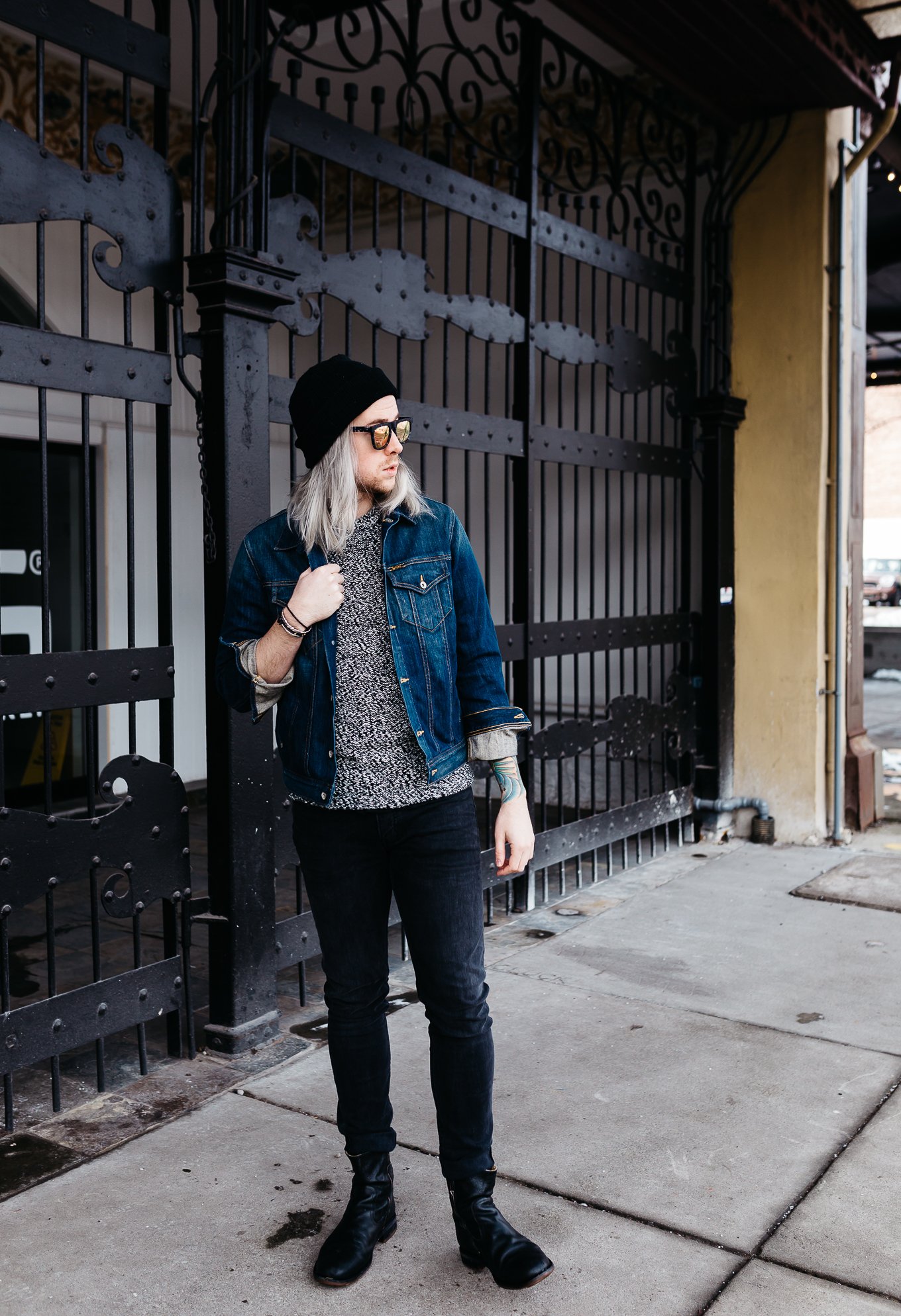 mens fashion blogger, mens denim jacket, how to wear denim jacket, how to dress for winter in a denim jacket, mens style blogger