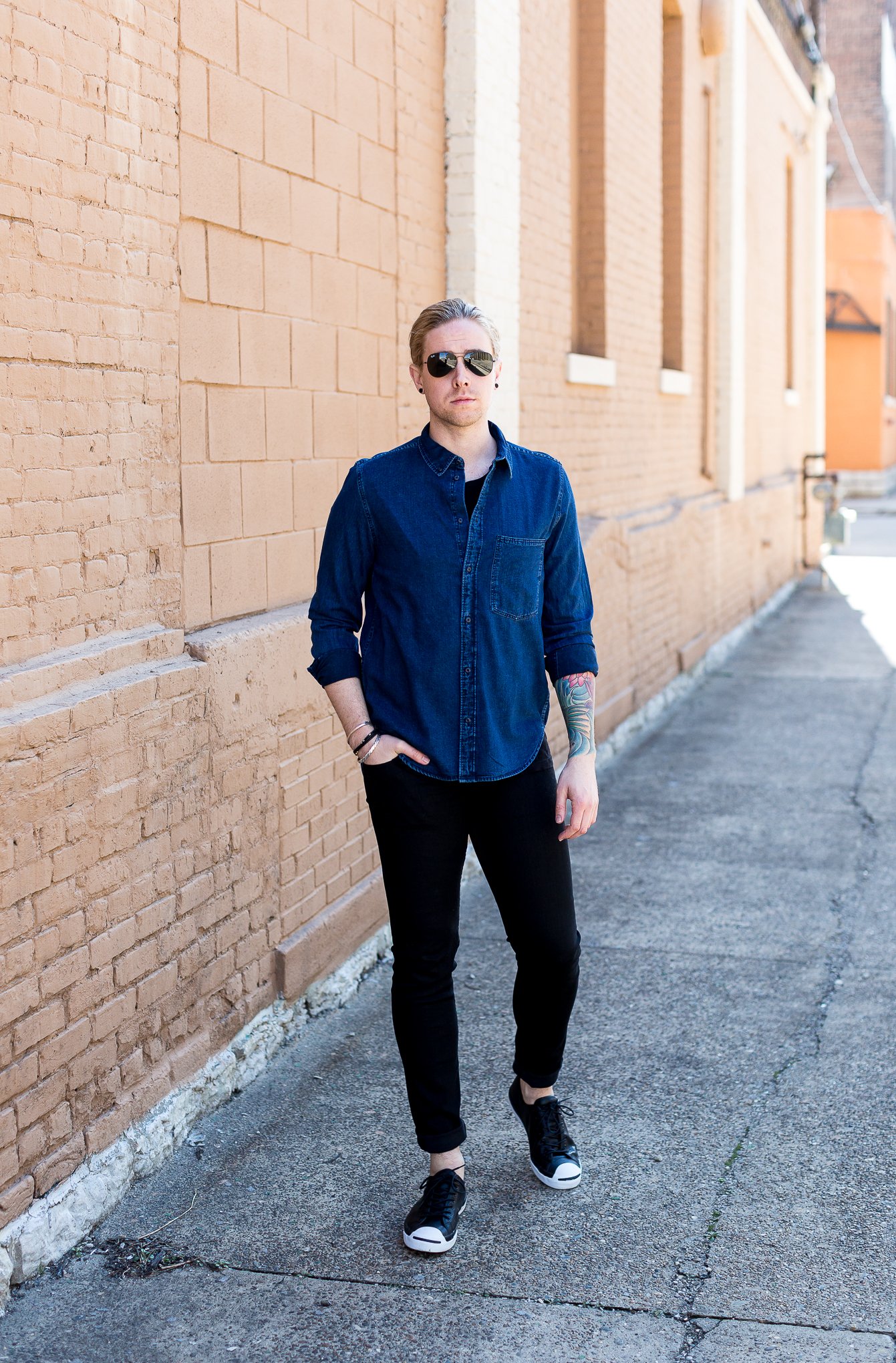 Blue dress hotsell shirt black jeans