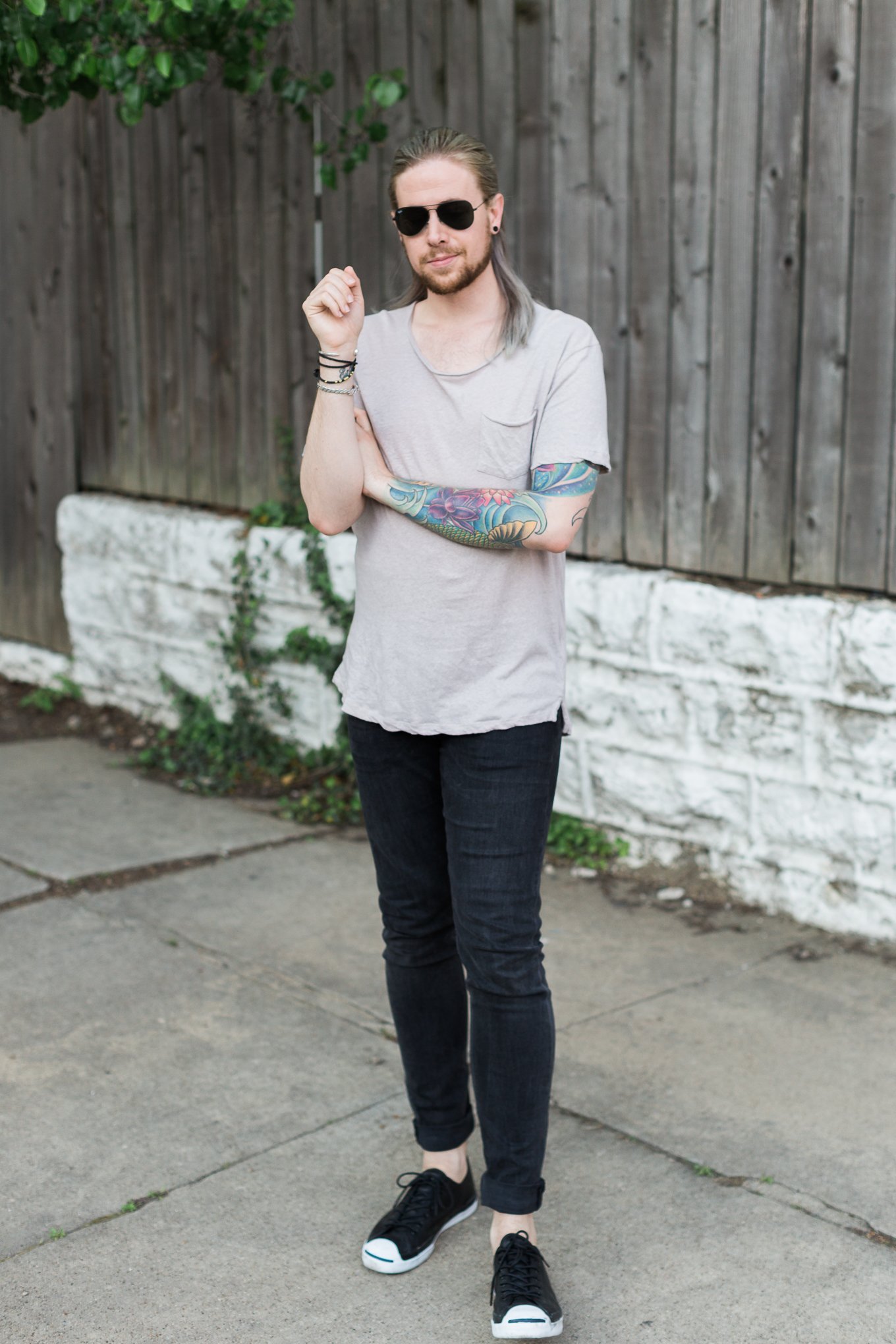 mens hairstyles, half bun on men, mens urban outfitters tee, hm black denim, mens fashion blog