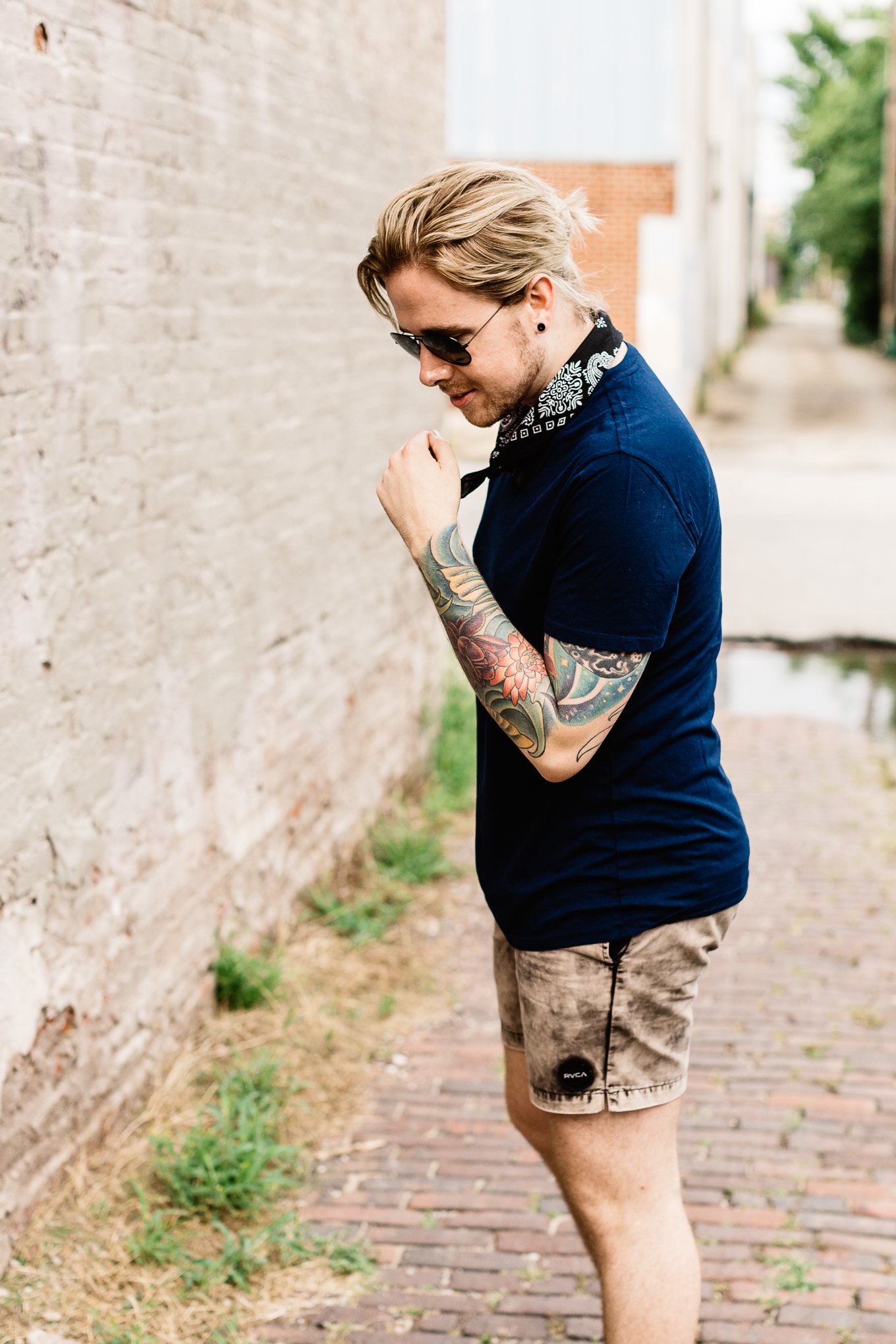 mens personal style blog, kentucky bloggers, urban outfitters bandana, slate and stone shirt, rvca shorts