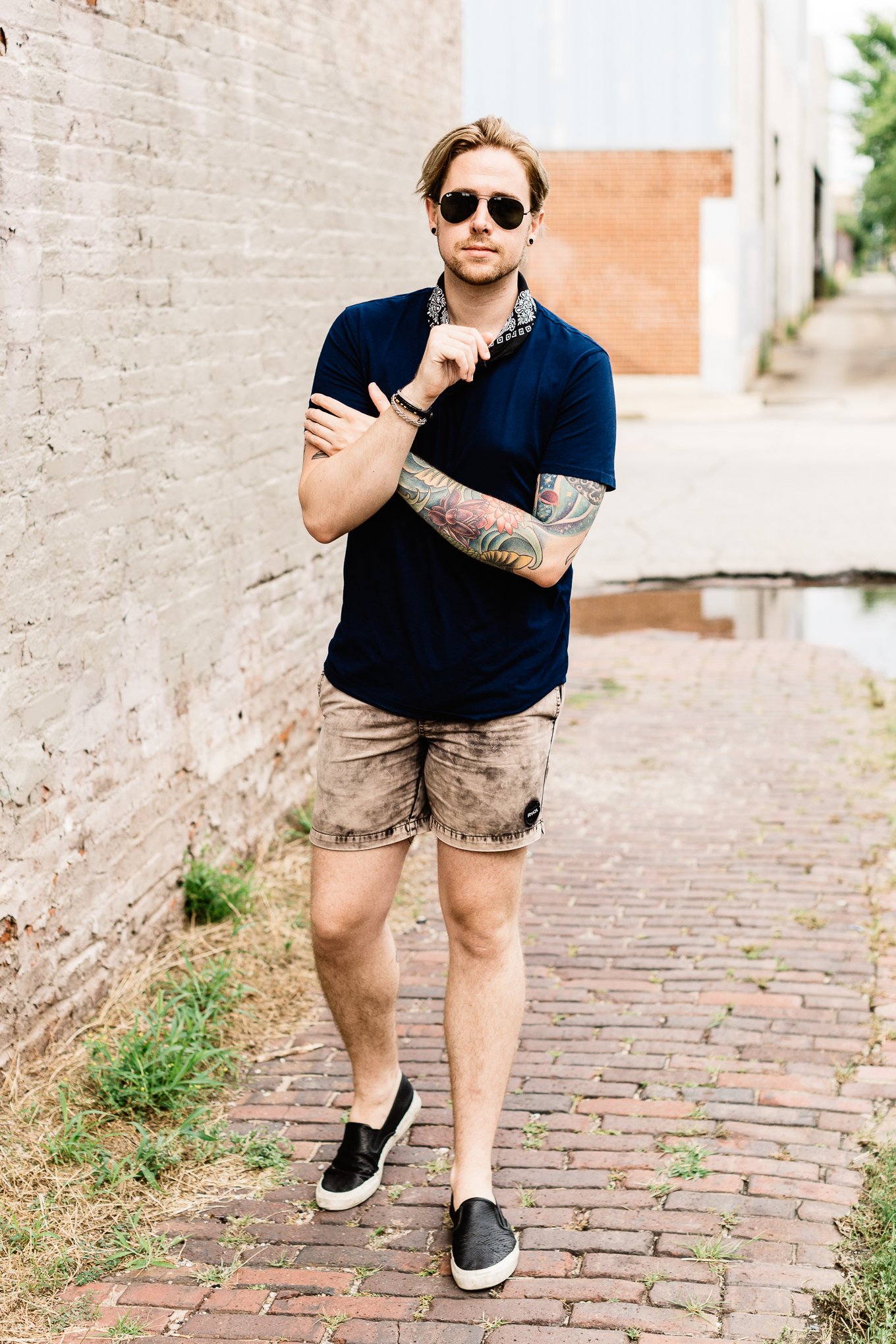 mens personal style blog, kentucky bloggers, urban outfitters bandana, slate and stone shirt, rvca shorts