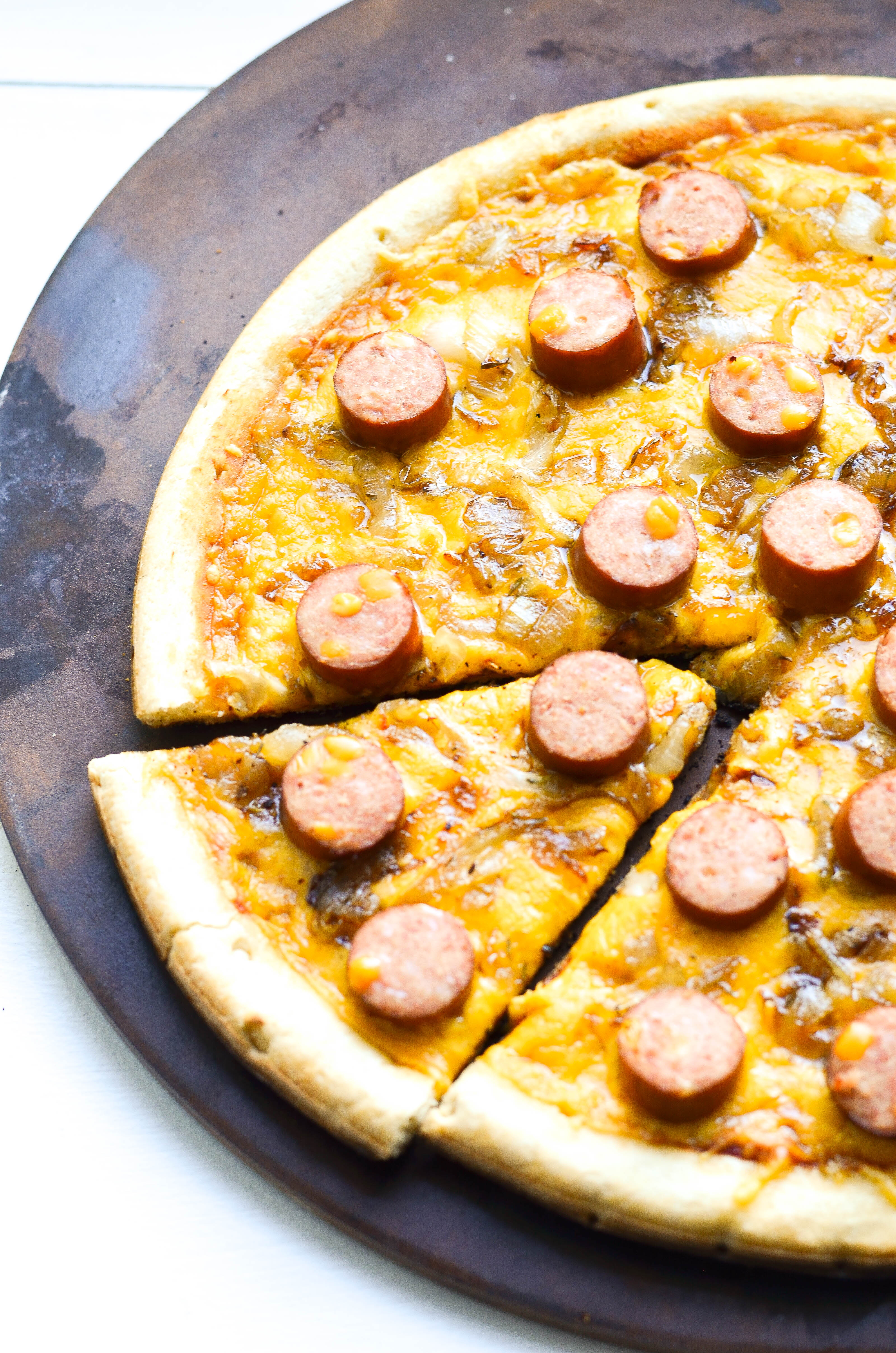 sausage pizza, my modern cookery, louisville food blog, johnsonville sausage, pizza on the grill