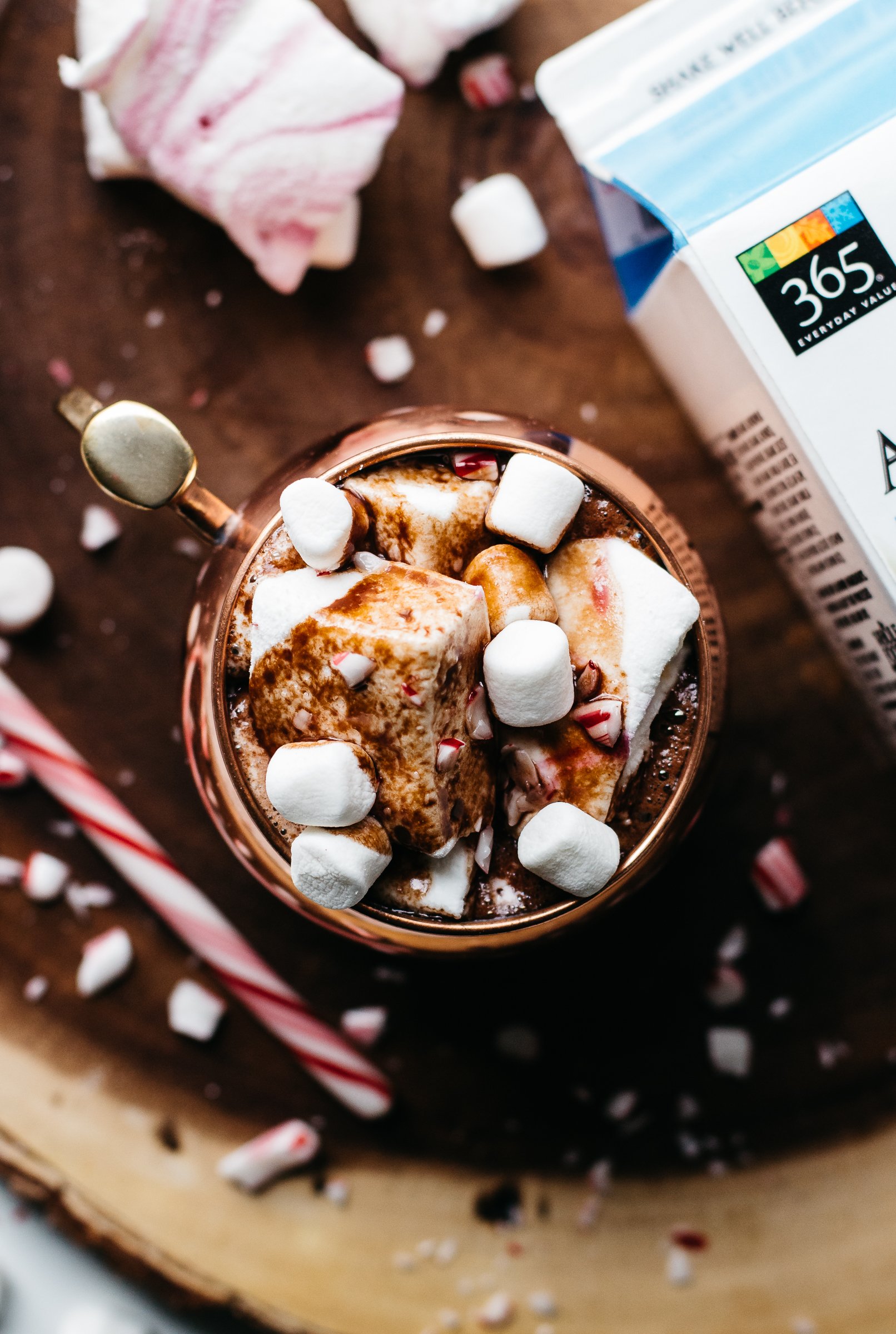 #myholidaytradish, peppermint hot cocoa, homemade cocoa recipe, how to make cocoa at home, lifestyle blog