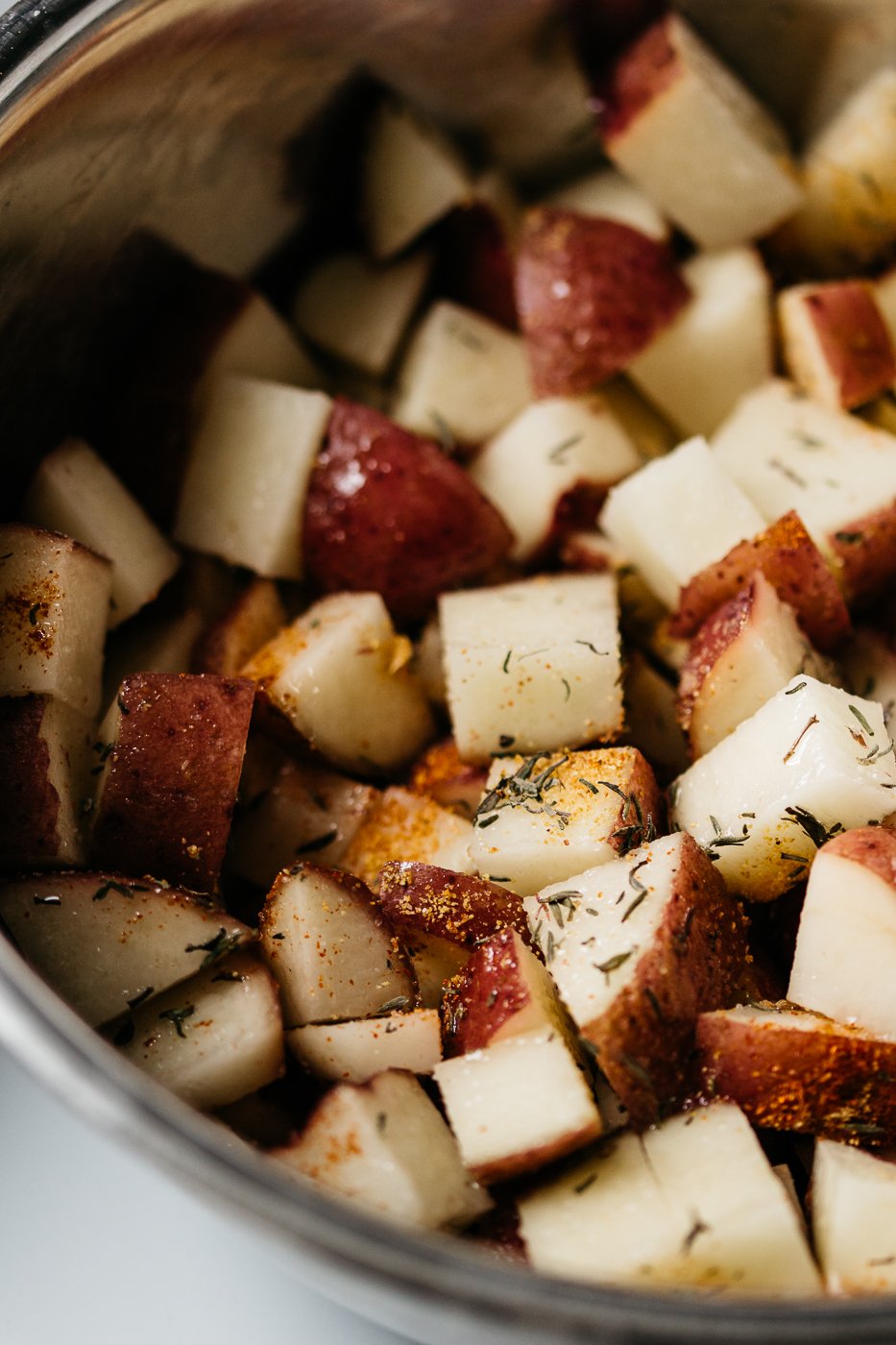 herbed skillet potatoes, skillet potatoes recipe, cast iron skillet dinners, southern cooking blog, brunch side dishes