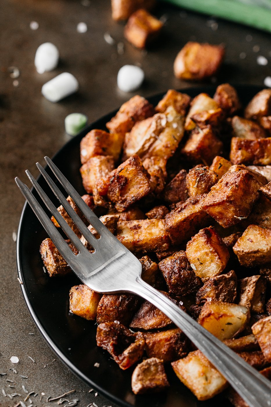 herbed skillet potatoes, skillet potatoes recipe, cast iron skillet dinners, southern cooking blog, brunch side dishes